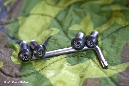power-torque-10mm-machine-screws-and-wrench