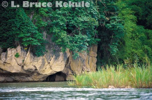 Mae Nam Lo - Khwae Noi tributary in Sai Yok