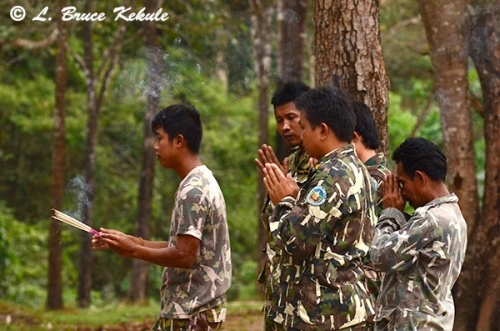 rangers-praying-to-the-spirits-of-the-forest